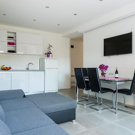 Apartment Kim ดูบรอฟนิก ภายนอก รูปภาพ